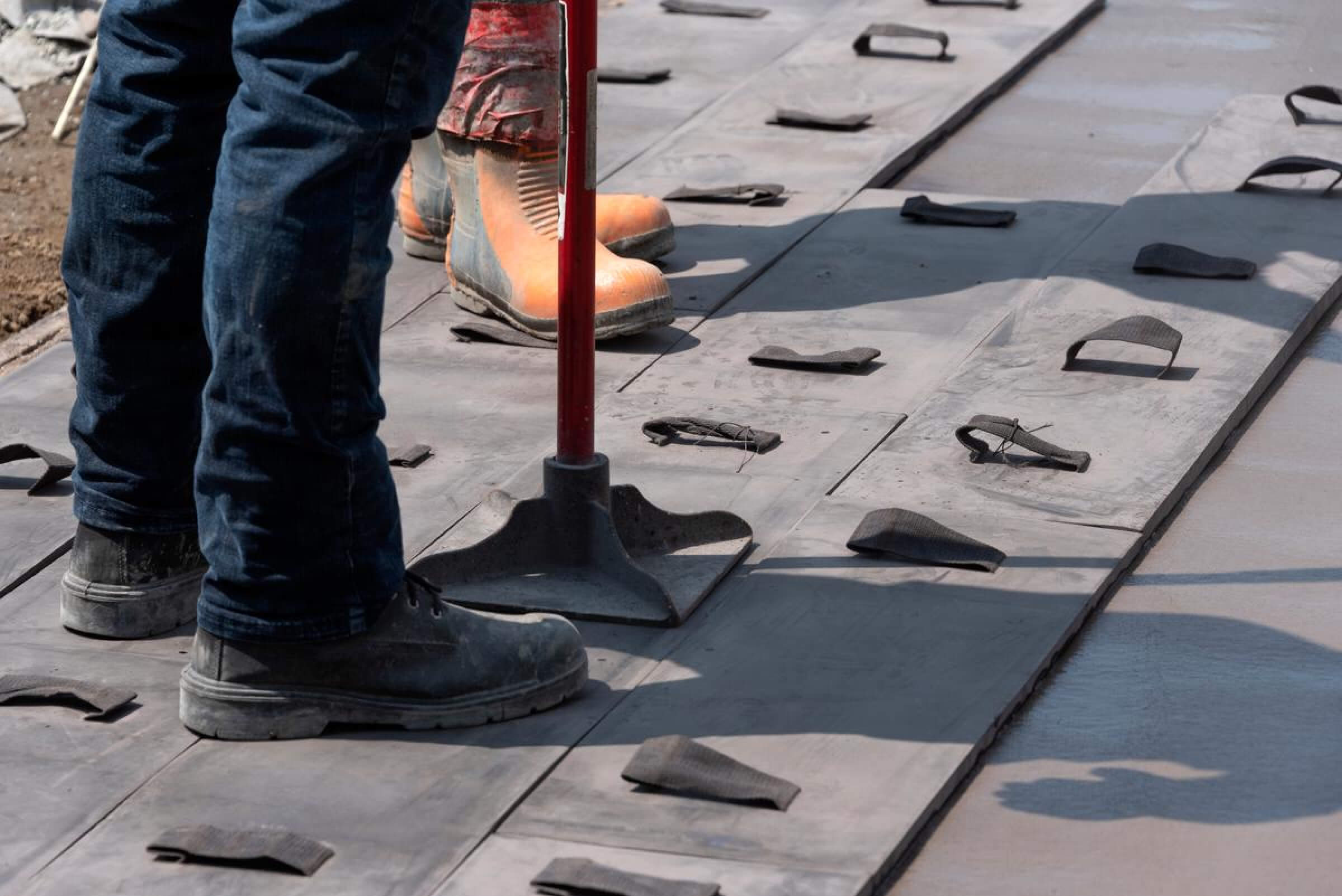 Concrete contractor stamping concrete